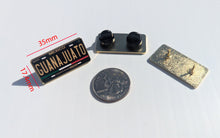Load image into Gallery viewer, Pin Guanajuato Car Plate Pin For Caps And Clothing Enamel Badge Pin GTO Mexico