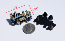 Load image into Gallery viewer, Pelavacas Pin For Caps And Clothing Enamel Badge Pin Pelavacas Truck Boy Pin Mexican Pin