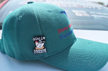 Load image into Gallery viewer, Aqui la de los Huevos soy yo Pin For Caps And Clothing Enamel Badge Pin Red Cap Woman Funny Spanish