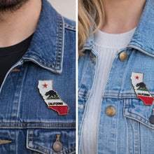 Load image into Gallery viewer, California Pin For Caps And Clothing Enamel Badge Brooches backpack Embellishments California State Bear
