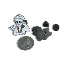 Load image into Gallery viewer, Pin baby angel with wings carrying money For Caps And Clothing Enamel Badge Cupid with money pin

