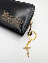 Load image into Gallery viewer, Jesus Metal Keychain Souvenir Keyring Christian Catholic Jesus Christ Llavero
