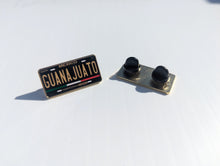 Load image into Gallery viewer, Pin Guanajuato Car Plate Pin For Caps And Clothing Enamel Badge Pin GTO Mexico

