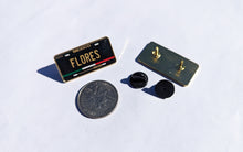 Load image into Gallery viewer, Pin Flores Car Plate Pin For Caps And Clothing Enamel Badge Pin Flores Mexican Plate Pin
