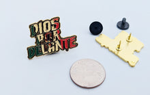 Load image into Gallery viewer, Pin Dios por Delante for Caps Clothing Enamel Badge  Pin For Caps And Clothing Enamel Badge Religious pin
