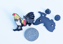 Load image into Gallery viewer, Rooster Black Tail Pin For Caps And Clothing Enamel Badge  Gallo Gallero  Rooster Farm Fighting Gallo de Pelea #5
